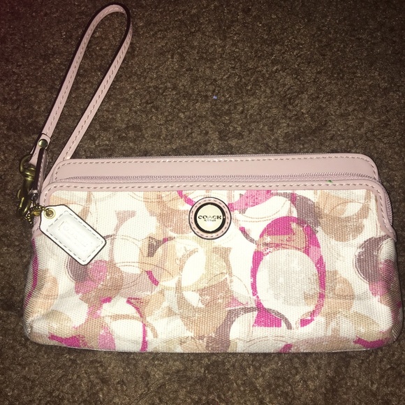 Coach Handbags - Tiny Convenient wristlet